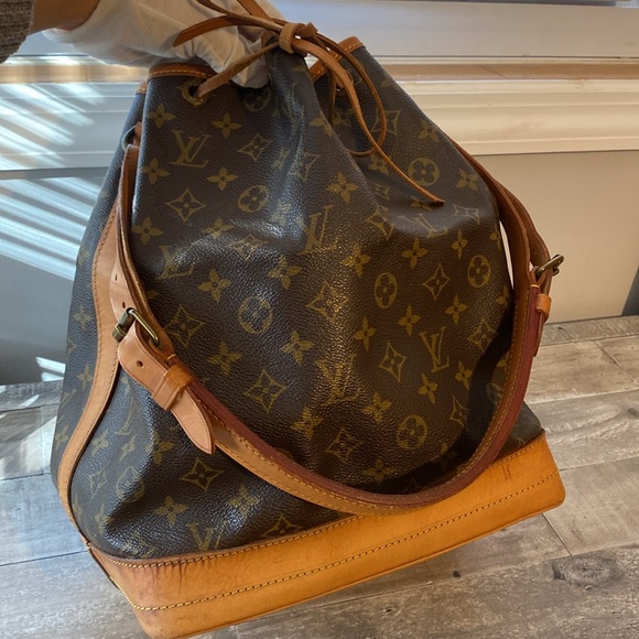 Louis Vuitton GM NOÉ ✨ - Picture 13 of 17